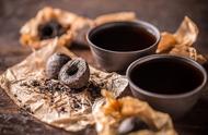 普洱茶的揭秘：它究竟是黑茶还是绿茶？